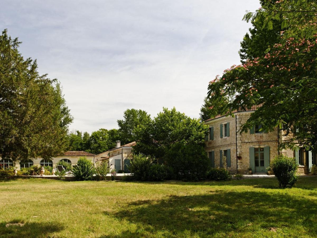 Chateau De L'Isle - Chambres D'Hotes Castelnau-de-Médoc Екстериор снимка